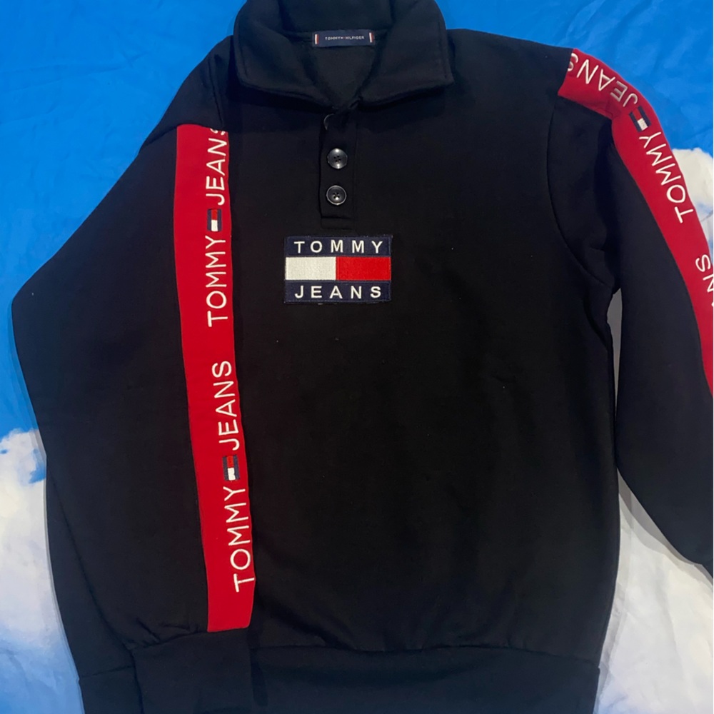 Tommy Sweater